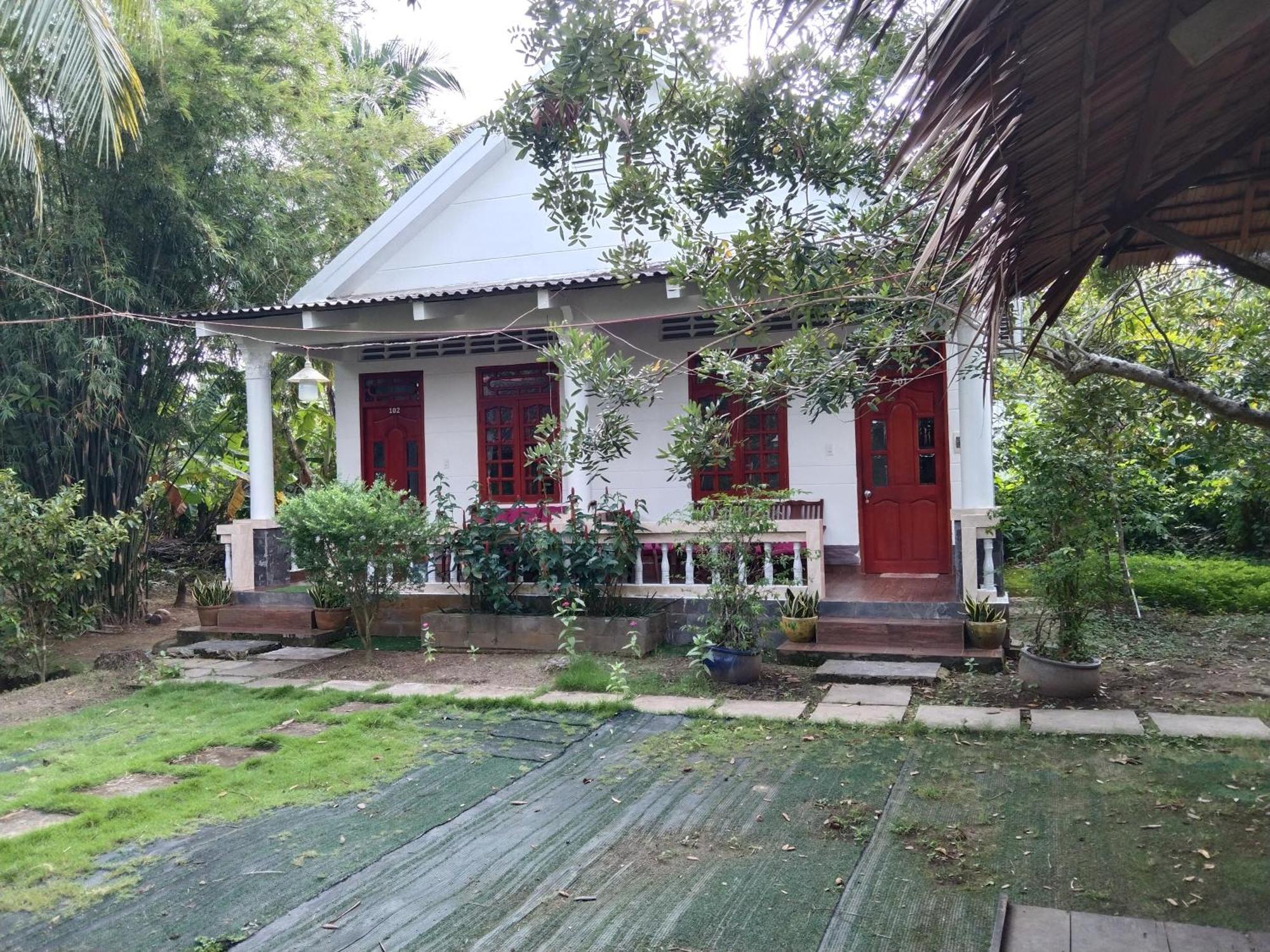 Quoc Phuong Riverside Homestay Ben Tre Exterior foto