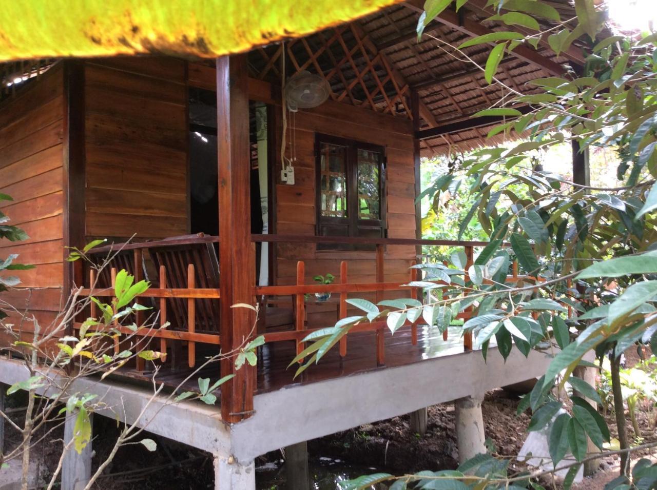 Quoc Phuong Riverside Homestay Ben Tre Exterior foto
